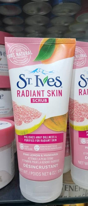 اسکراب درخشانکننده سنت ایوز مدل لیمو صورتی و پرتقال (St. Ives Radiant Skin Pink Lemon & Mandarin Orange Scrub) 