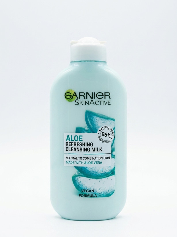 شیر پاککن شادابکننده آلوئهورا گارنیه (Garnier SkinActive Aloe Refreshing Cleansing Milk) 