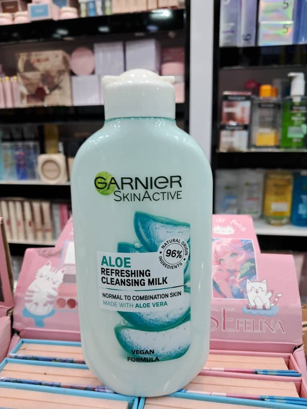 شیر پاککن شادابکننده آلوئهورا گارنیه (Garnier SkinActive Aloe Refreshing Cleansing Milk) 