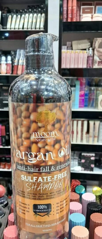 بدون سولفات مونی مدل Argan Oil ضد ریزش و بازسازی کننده مناسب انواع مو قهوه