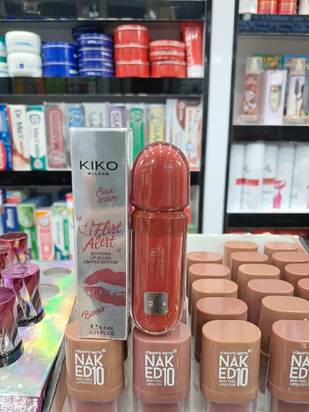 گلاس لب کیکو میلانو مدل Flirt Alert 3D Hydra Lip Gloss شید 02 نسخه محدود حجم 6.5 میلیلیتر مناسب براقیت و آبرسانی لب 