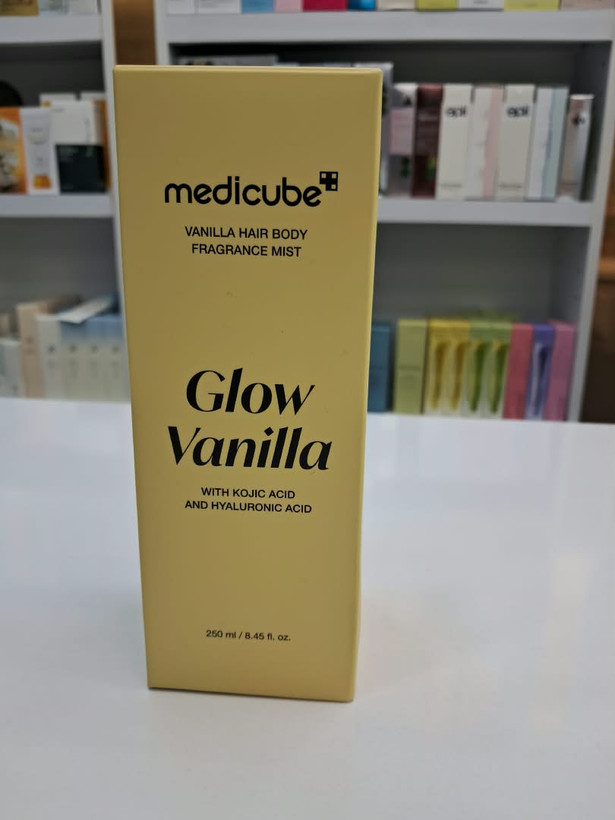 اسپری عطر وانیلی مو و بدن مدیکیوب مدل Glow Vanilla با کوجیک اسید و هیالورونیک اسید حجم 100 میلیلیتر