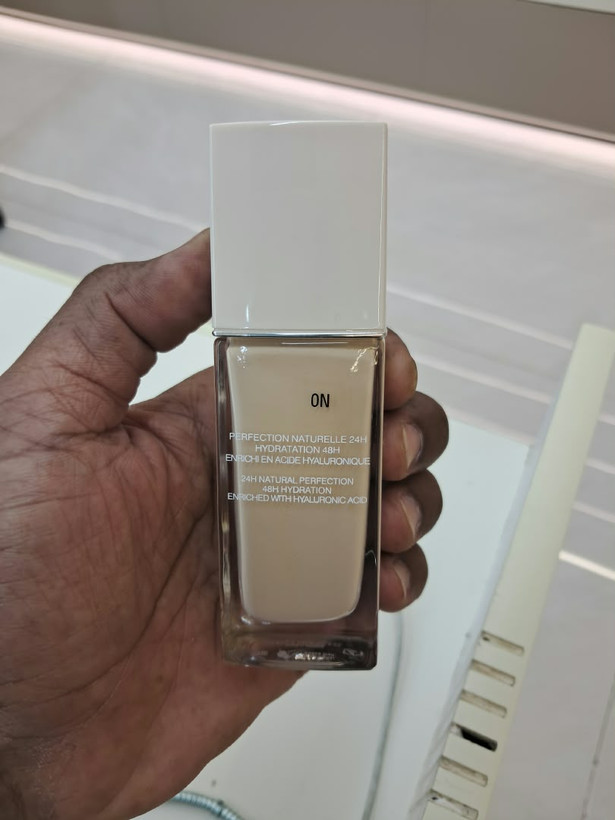 کرمپودر دیور مدل Forever Natural Nude آبرسان با پوشش طبیعی زنانه رنگ 0N حجم 30 میلیلیتر