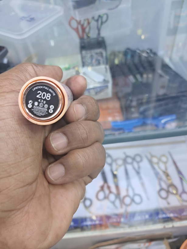 رژ لب مات برند فارفاشا